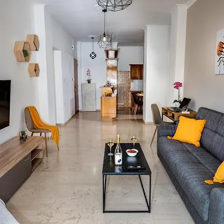 Central Apt. With Parking - 3 Min From Old Port Chania  Exterior photo